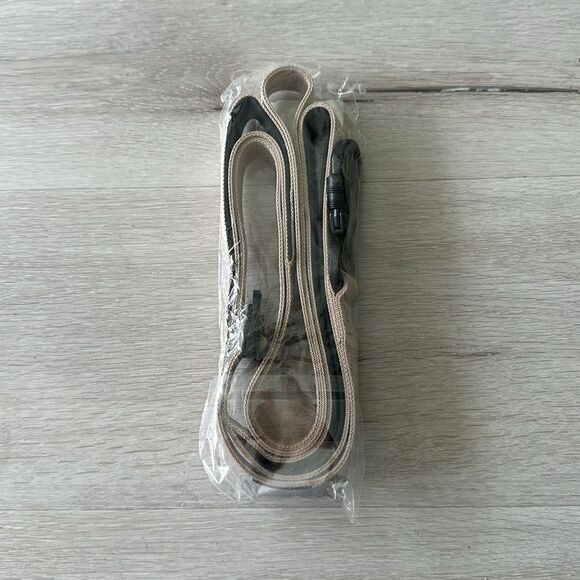 Mountain Hound River Fixed Leash Tan/Black NWT IN PACKAGE - Picture 4 of 5